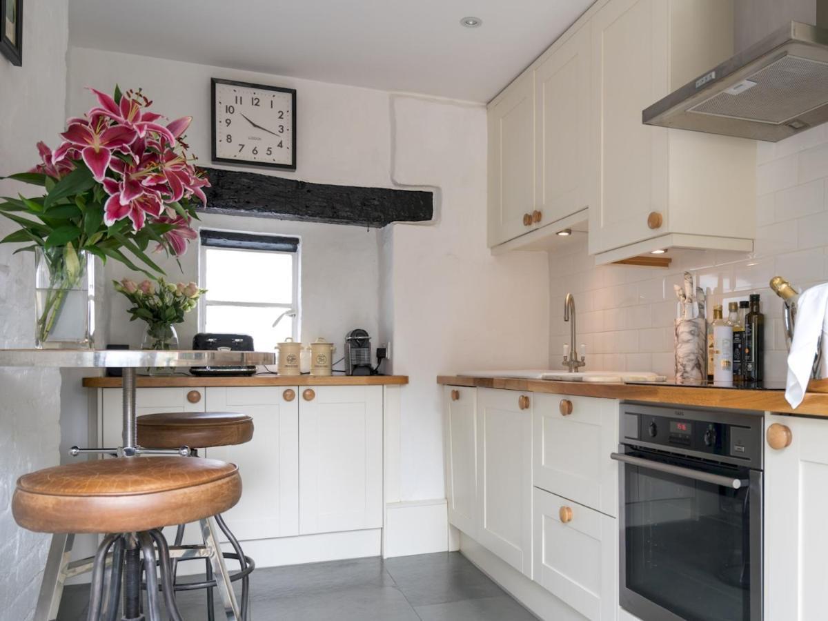 Pass The Keys Stunning 17Th Century 3 Bedroom Cottage Chipping Campden Exterior photo